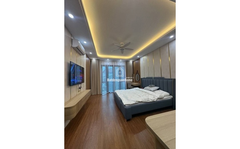 BAN NHÀ NGỌC THỤY, LONG BIÊN 50M - 7 TẦNG - THANG MÁY - full Nội Thất xịn nhập khẩu - Gara ô tô